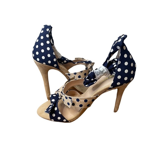 Polka Dot heels size 6 - Picture 6 of 7
